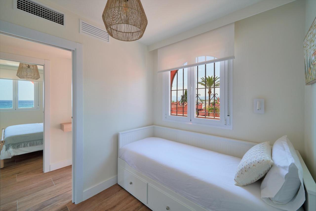 Sea Suite Beachfront Marbella Exterior foto